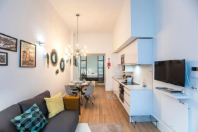 Elegant & Bright Flat by LovelyStay